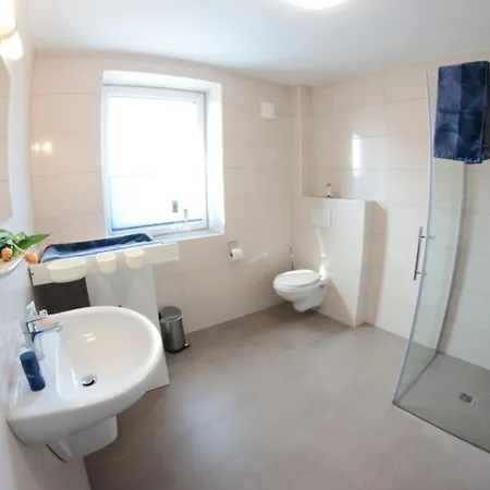 Haus 4711 Rechtes Haus In Tossens * Stick